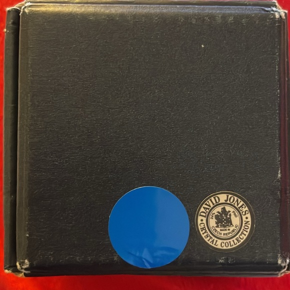 Crystal paper weight Scorpio prism 24% PbO made in Czech - Picture 5 of 5